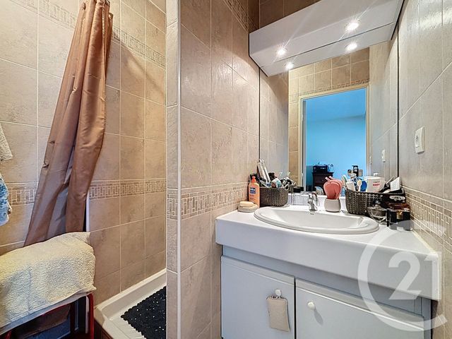 Appartement F3 à vendre - 3 pièces - 80.33 m2 - BOURGOIN JALLIEU - 38 - RHONE-ALPES - Century 21 Immobilier Batigimm