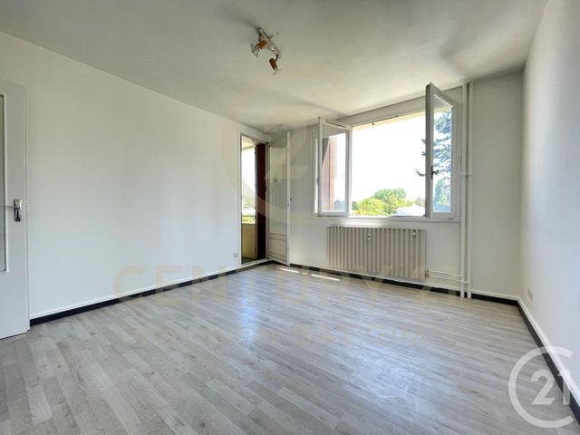 Appartement à vendre - 2 pièces - 32.55 m2 - BOURGOIN JALLIEU - 38 - RHONE-ALPES - Century 21 Immobilier Batigimm