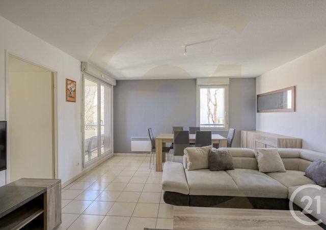 Afficher la photo en grand Appartement T3 à vendre - 4 pièces - 63.34 m2 - L ISLE D ABEAU - 38 - RHONE-ALPES - Century 21 Immobilier Batigimm