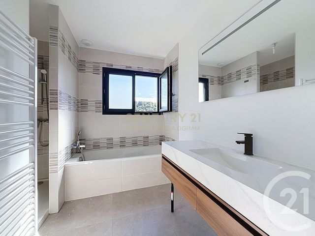 maison à vendre - 5 pièces - 136.9 m2 - BOURGOIN JALLIEU - 38 - RHONE-ALPES - Century 21 Immobilier Batigimm