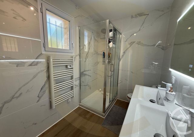 maison à vendre - 5 pièces - 115.09 m2 - ST SAVIN - 38 - RHONE-ALPES - Century 21 Immobilier Batigimm