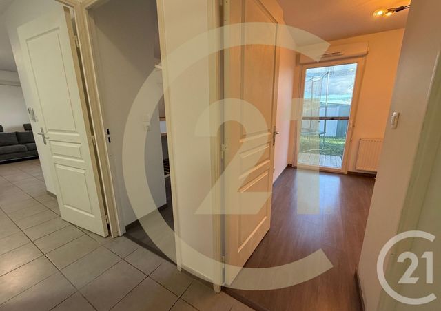 Appartement T3 à louer - 3 pièces - 65.68 m2 - L ISLE D ABEAU - 38 - RHONE-ALPES - Century 21 Immobilier Batigimm