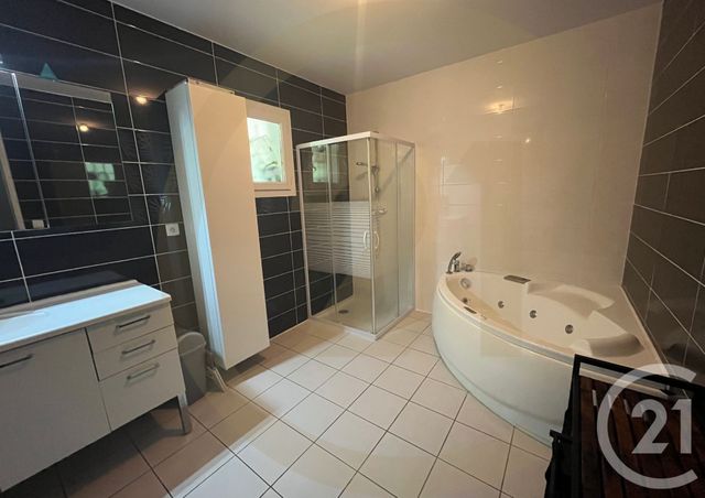 maison à vendre - 5 pièces - 143.12 m2 - ST CLAIR DE LA TOUR - 38 - RHONE-ALPES - Century 21 Immobilier Batigimm