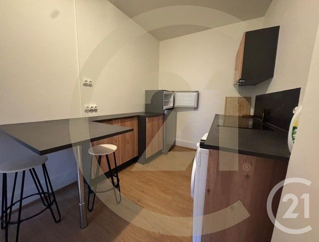 Appartement F1 à louer - 1 pièce - 20.0 m2 - BOURGOIN JALLIEU - 38 - RHONE-ALPES - Century 21 Immobilier Batigimm