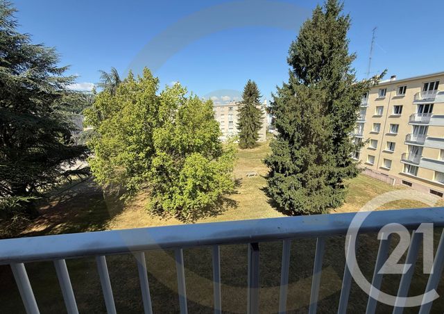 Afficher la photo en grand Appartement F3 à vendre - 3 pièces - 62.88 m2 - BOURGOIN JALLIEU - 38 - RHONE-ALPES - Century 21 Immobilier Batigimm