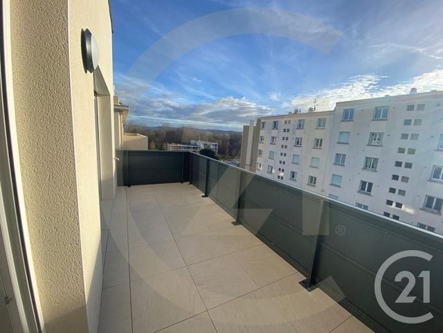 Appartement T3 à louer - 3 pièces - 79.54 m2 - BOURGOIN JALLIEU - 38 - RHONE-ALPES - Century 21 Immobilier Batigimm