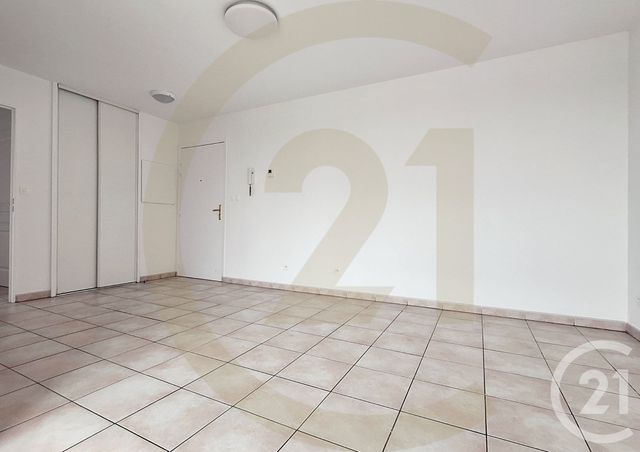 Appartement T3 à vendre - 3 pièces - 58.84 m2 - LA VERPILLIERE - 38 - RHONE-ALPES - Century 21 Immobilier Batigimm