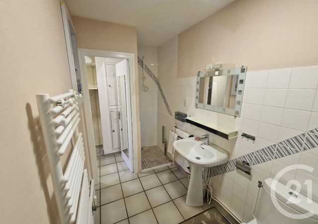 Appartement à vendre - 4 pièces - 103.57 m2 - BOURGOIN JALLIEU - 38 - RHONE-ALPES - Century 21 Immobilier Batigimm