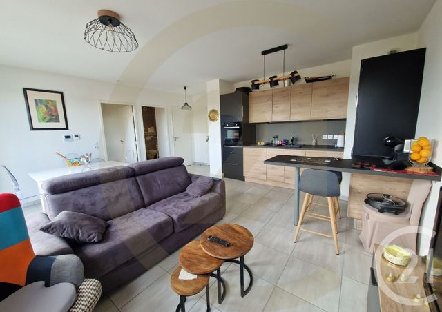 Appartement T2 à vendre - 2 pièces - 43.57 m2 - BOURGOIN JALLIEU - 38 - RHONE-ALPES - Century 21 Immobilier Batigimm