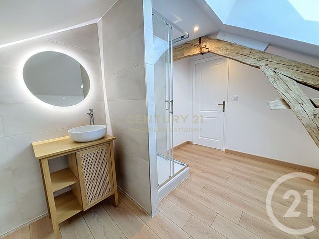 maison à vendre - 4 pièces - 111.8 m2 - BOURGOIN JALLIEU - 38 - RHONE-ALPES - Century 21 Immobilier Batigimm
