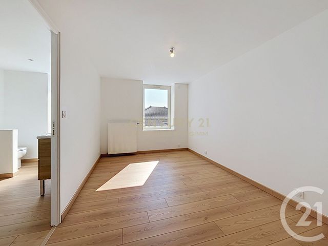 maison à vendre - 4 pièces - 111.8 m2 - BOURGOIN JALLIEU - 38 - RHONE-ALPES - Century 21 Immobilier Batigimm