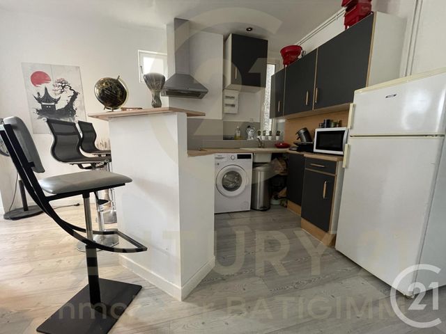 Appartement à louer - 2 pièces - 42.5 m2 - BOURGOIN JALLIEU - 38 - RHONE-ALPES - Century 21 Immobilier Batigimm