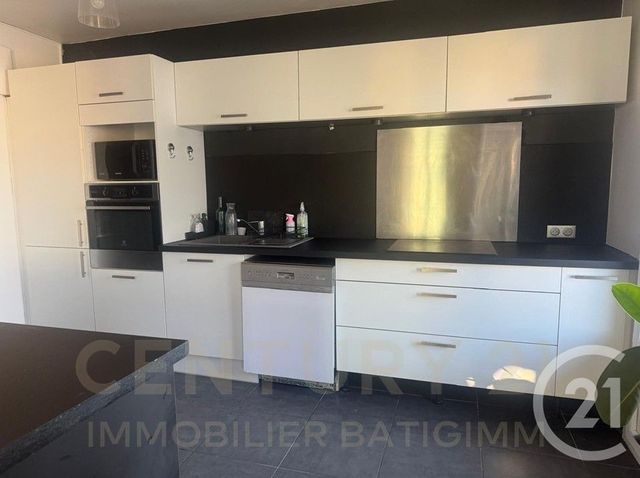 Appartement T4 à louer - 4 pièces - 91.86 m2 - BOURGOIN JALLIEU - 38 - RHONE-ALPES - Century 21 Immobilier Batigimm