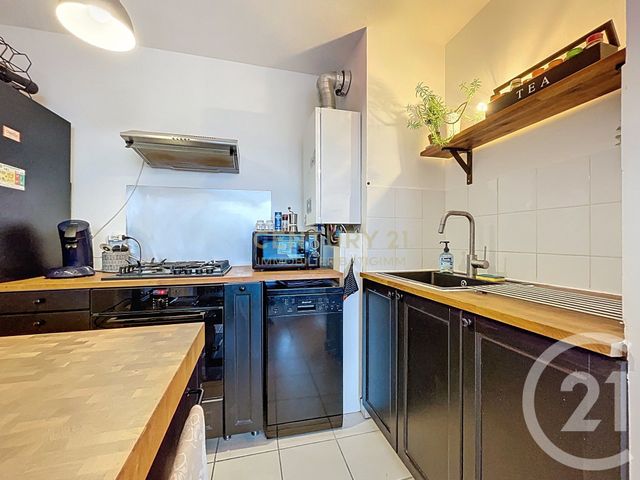 Appartement T3 à vendre - 3 pièces - 59.35 m2 - BOURGOIN JALLIEU - 38 - RHONE-ALPES - Century 21 Immobilier Batigimm