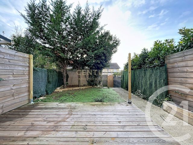 maison à louer - 4 pièces - 71.4 m2 - L ISLE D ABEAU - 38 - RHONE-ALPES - Century 21 Immobilier Batigimm