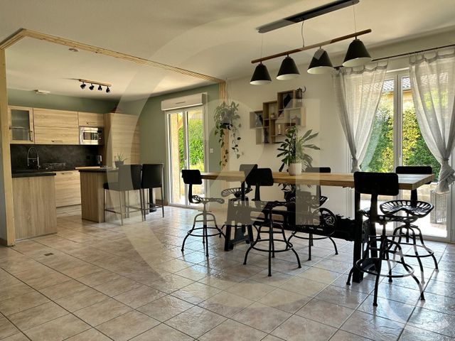 maison à louer - 4 pièces - 105.09 m2 - L ISLE D ABEAU - 38 - RHONE-ALPES - Century 21 Immobilier Batigimm