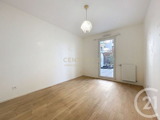 Appartement T2 à vendre - 2 pièces - 44.14 m2 - BOURGOIN JALLIEU - 38 - RHONE-ALPES - Century 21 Immobilier Batigimm