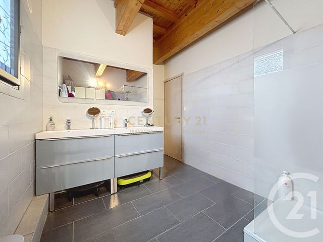 Appartement à vendre - 6 pièces - 155.0 m2 - BOURGOIN JALLIEU - 38 - RHONE-ALPES - Century 21 Immobilier Batigimm