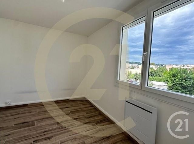 Appartement T3 à louer - 3 pièces - 44.73 m2 - BOURGOIN JALLIEU - 38 - RHONE-ALPES - Century 21 Immobilier Batigimm