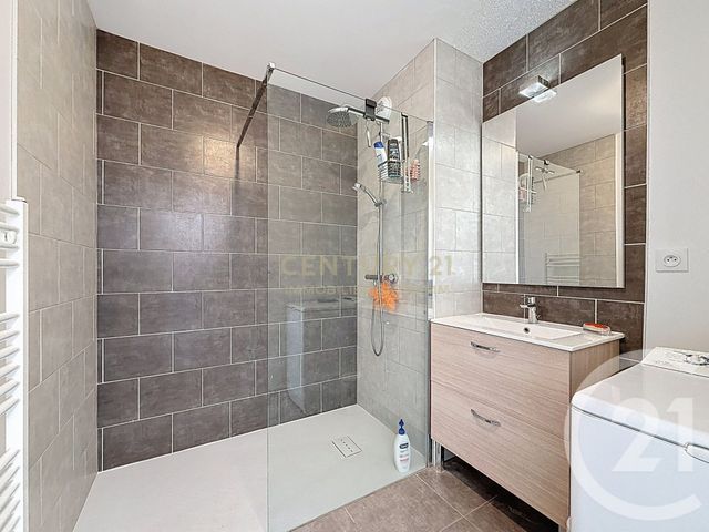 Appartement à vendre - 4 pièces - 85.74 m2 - BOURGOIN JALLIEU - 38 - RHONE-ALPES - Century 21 Immobilier Batigimm