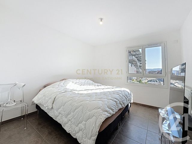 Appartement à vendre - 4 pièces - 85.74 m2 - BOURGOIN JALLIEU - 38 - RHONE-ALPES - Century 21 Immobilier Batigimm