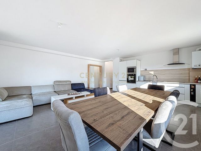 Appartement à vendre - 4 pièces - 85.74 m2 - BOURGOIN JALLIEU - 38 - RHONE-ALPES - Century 21 Immobilier Batigimm