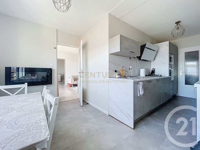 Appartement T4 à vendre - 4 pièces - 95.0 m2 - VILLEFONTAINE - 38 - RHONE-ALPES - Century 21 Immobilier Batigimm