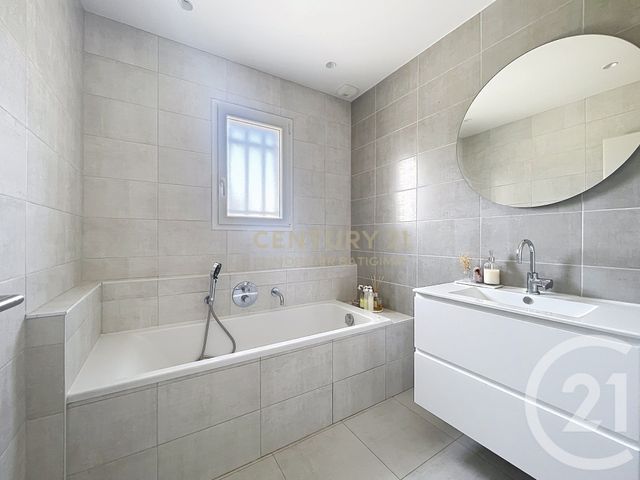 maison à vendre - 5 pièces - 103.0 m2 - LES EPARRES - 38 - RHONE-ALPES - Century 21 Immobilier Batigimm