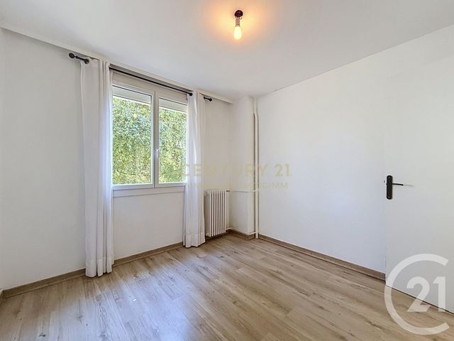 Appartement T3 à vendre - 4 pièces - 67.5 m2 - BOURGOIN JALLIEU - 38 - RHONE-ALPES - Century 21 Immobilier Batigimm