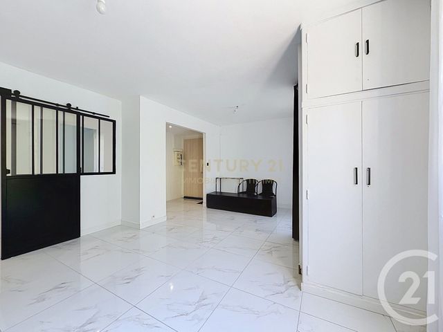 Appartement T3 à vendre - 4 pièces - 67.5 m2 - BOURGOIN JALLIEU - 38 - RHONE-ALPES - Century 21 Immobilier Batigimm