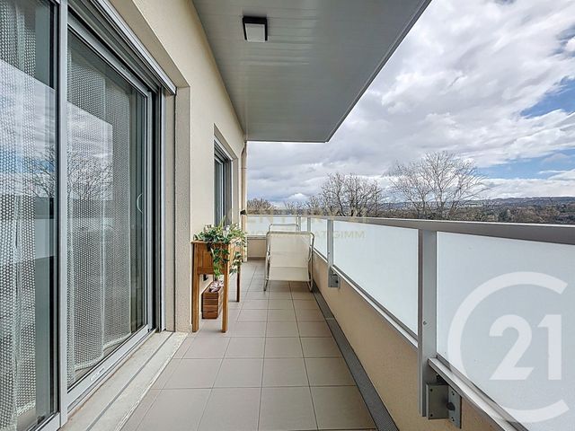 Appartement T3 à vendre - 3 pièces - 62.0 m2 - L ISLE D ABEAU - 38 - RHONE-ALPES - Century 21 Immobilier Batigimm
