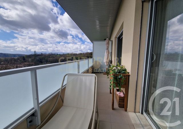 Appartement T3 à vendre - 3 pièces - 62.0 m2 - L ISLE D ABEAU - 38 - RHONE-ALPES - Century 21 Immobilier Batigimm