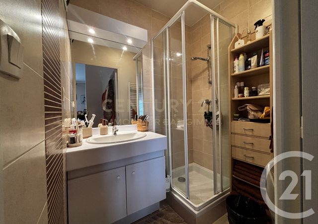 Appartement T3 à vendre - 3 pièces - 86.42 m2 - BOURGOIN JALLIEU - 38 - RHONE-ALPES - Century 21 Immobilier Batigimm