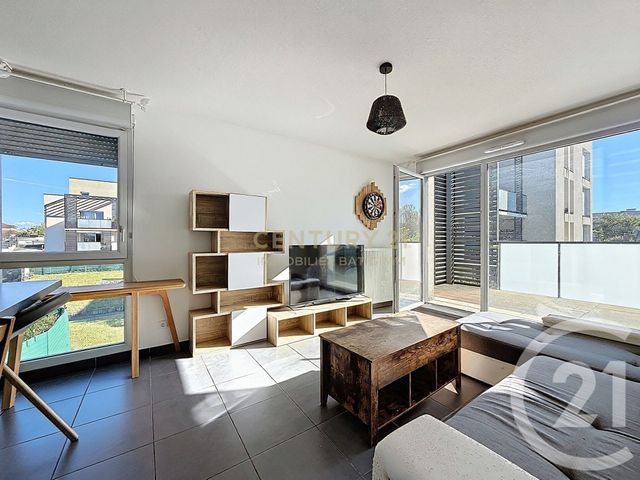 Appartement T2 à vendre - 2 pièces - 42.75 m2 - L ISLE D ABEAU - 38 - RHONE-ALPES - Century 21 Immobilier Batigimm