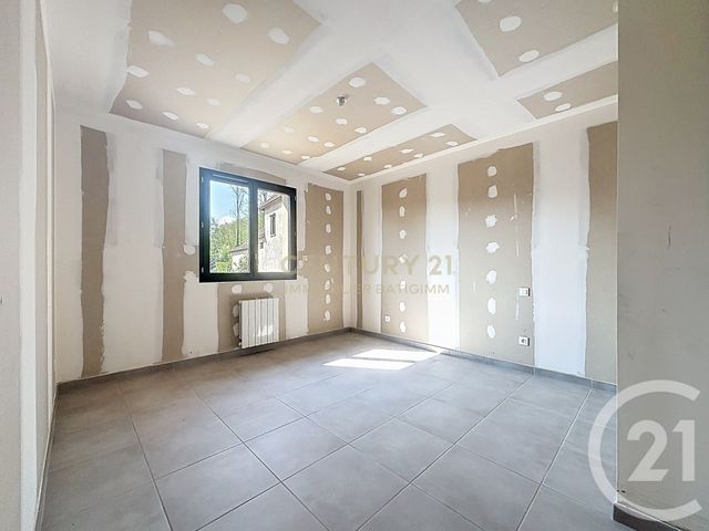 maison à vendre - 5 pièces - 94.37 m2 - LES AVENIERES VEYRINS THUELLIN - 38 - RHONE-ALPES - Century 21 Immobilier Batigimm