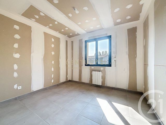 maison à vendre - 5 pièces - 94.37 m2 - LES AVENIERES VEYRINS THUELLIN - 38 - RHONE-ALPES - Century 21 Immobilier Batigimm