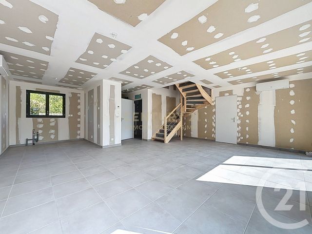 maison à vendre - 5 pièces - 94.37 m2 - LES AVENIERES VEYRINS THUELLIN - 38 - RHONE-ALPES - Century 21 Immobilier Batigimm
