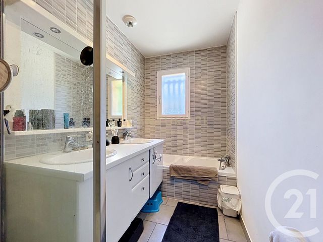 maison à vendre - 6 pièces - 124.09 m2 - VILLEFONTAINE - 38 - RHONE-ALPES - Century 21 Immobilier Batigimm