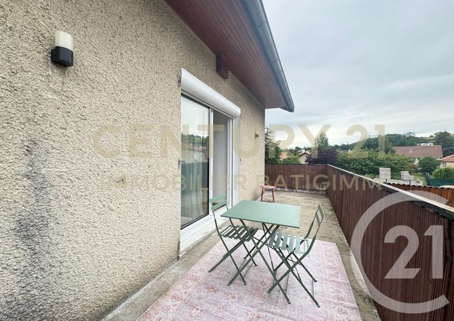 Appartement T2 à louer - 2 pièces - 38.48 m2 - NIVOLAS VERMELLE - 38 - RHONE-ALPES - Century 21 Immobilier Batigimm