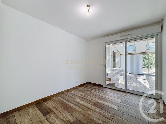 maison à louer - 7 pièces - 165.0 m2 - ST ALBAN DE ROCHE - 38 - RHONE-ALPES - Century 21 Immobilier Batigimm