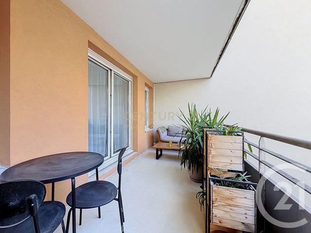 Appartement à louer - 2 pièces - 42.21 m2 - BOURGOIN JALLIEU - 38 - RHONE-ALPES - Century 21 Immobilier Batigimm