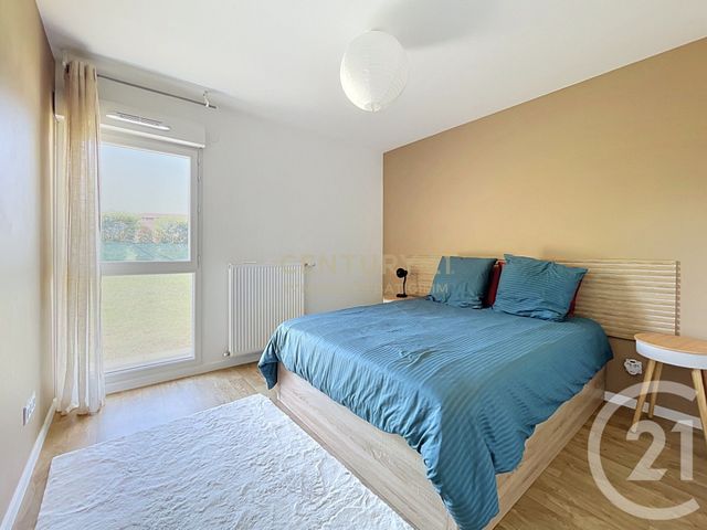 Appartement T4 à vendre - 4 pièces - 76.34 m2 - L ISLE D ABEAU - 38 - RHONE-ALPES - Century 21 Immobilier Batigimm