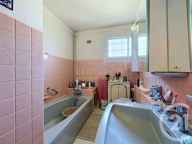 maison à vendre - 6 pièces - 161.43 m2 - BOURGOIN JALLIEU - 38 - RHONE-ALPES - Century 21 Immobilier Batigimm
