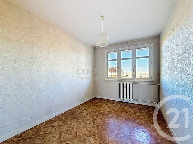 Appartement F3 bis à vendre - 4 pièces - 71.42 m2 - BOURGOIN JALLIEU - 38 - RHONE-ALPES - Century 21 Immobilier Batigimm
