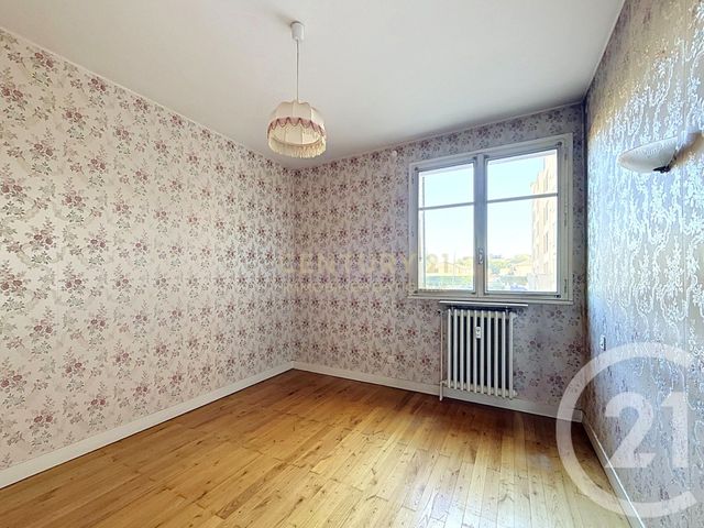 Appartement F3 bis à vendre - 4 pièces - 71.42 m2 - BOURGOIN JALLIEU - 38 - RHONE-ALPES - Century 21 Immobilier Batigimm