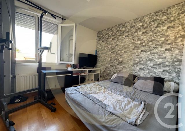 Appartement T3 à louer - 3 pièces - 79.53 m2 - LA VERPILLIERE - 38 - RHONE-ALPES - Century 21 Immobilier Batigimm