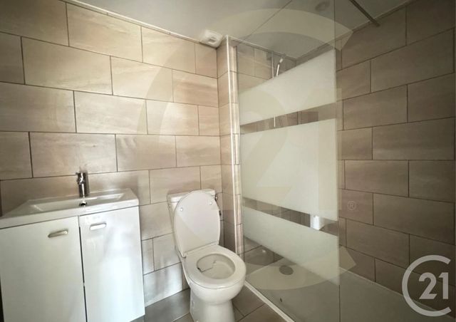 Appartement T2 à louer - 2 pièces - 36.88 m2 - BOURGOIN JALLIEU - 38 - RHONE-ALPES - Century 21 Immobilier Batigimm