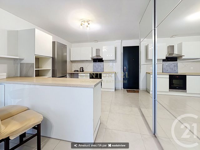 Appartement T3 à louer - 3 pièces - 75.37 m2 - L ISLE D ABEAU - 38 - RHONE-ALPES - Century 21 Immobilier Batigimm